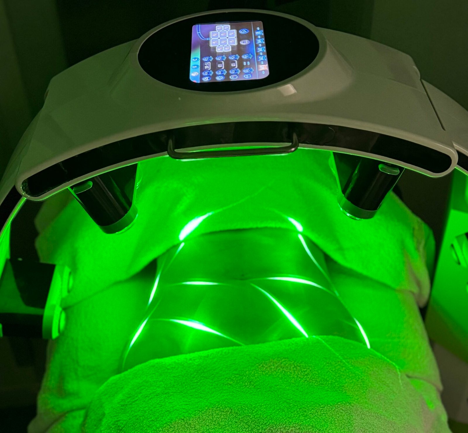 laser esmeralda en villanueva de la cañada